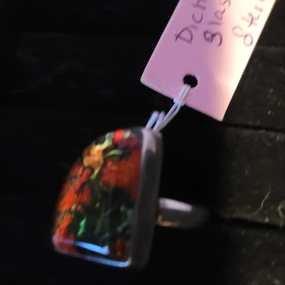 Dichroic Glass Statement Ring,  sz 7.75; set in sterling silver - Picture 4 of 9